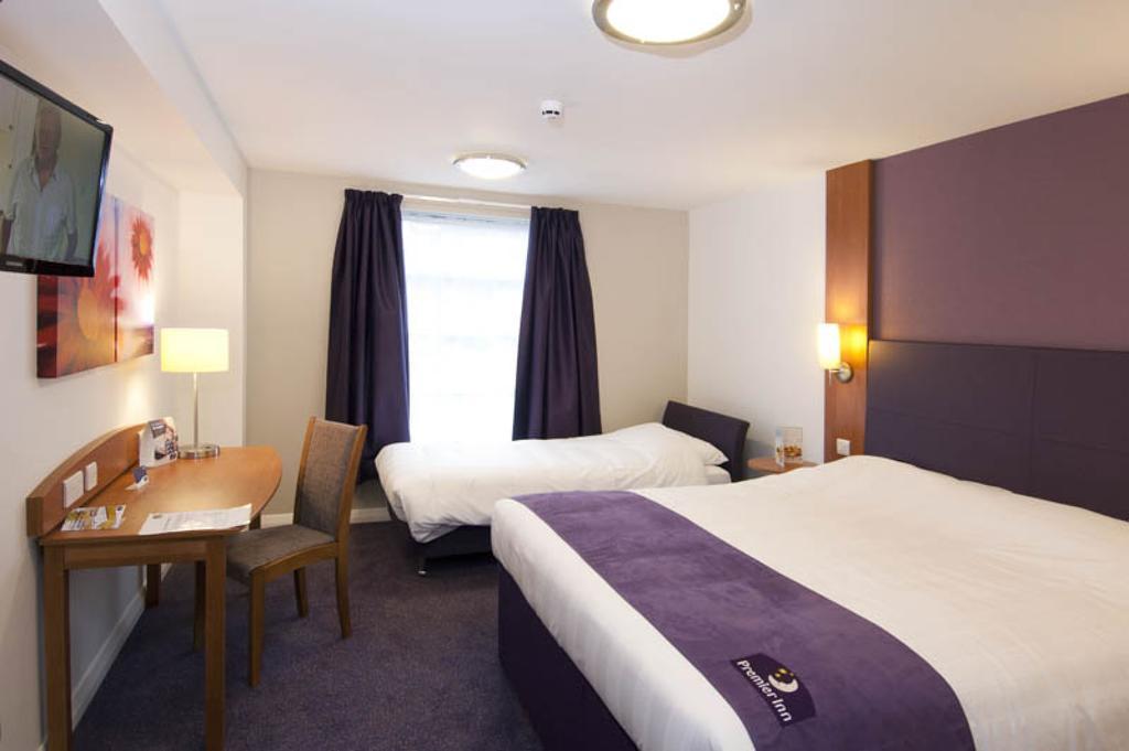 Premier Inn Swindon Central Quarto foto